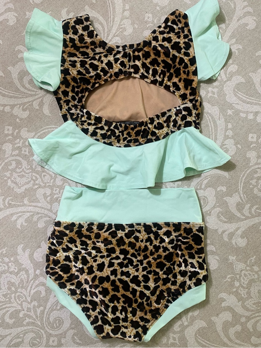 Kandi Kouture CM
Dancewear Set - Picture 2 of 3